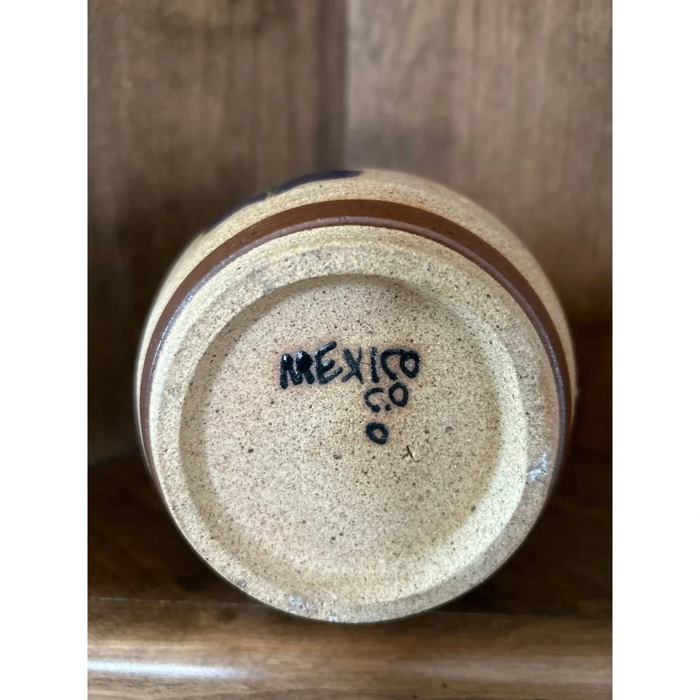 Mexican pottery vase‎